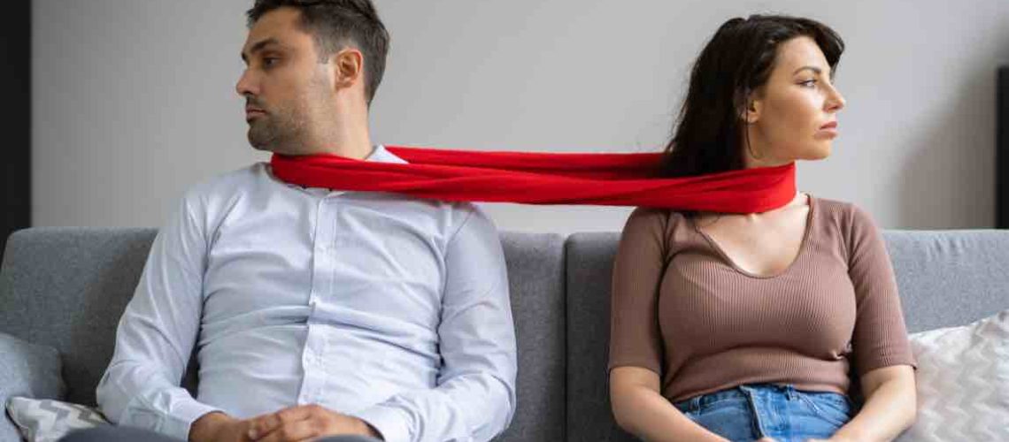 7 Relationship Red Flags to Look Out For